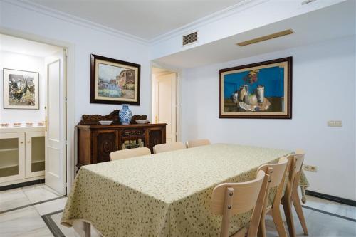 VIVIENDA TURISTICA ATANASIO BARRON- Free PARKING