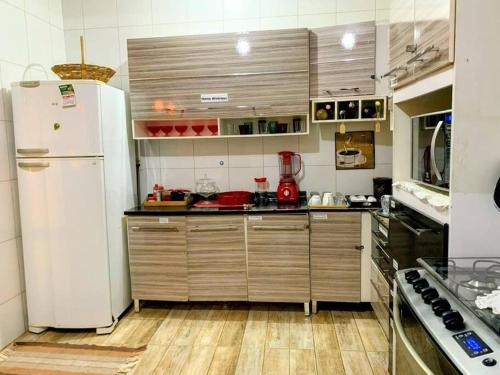 Dapur atau dapur kecil di Casa de campo Domeni rustica e próximo a cidade de Juiz de Fora MG