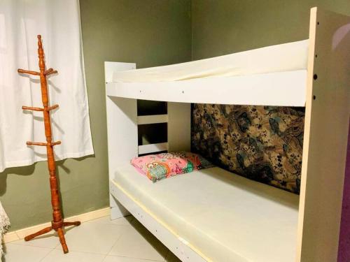 Katil atau katil-katil dalam bilik di Casa de campo Domeni rustica e próximo a cidade de Juiz de Fora MG