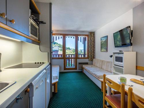 Charmant 2 pièces, pour 5 pers., La Plagne, avec balcon et cuisine équipée - FR-1-353-7