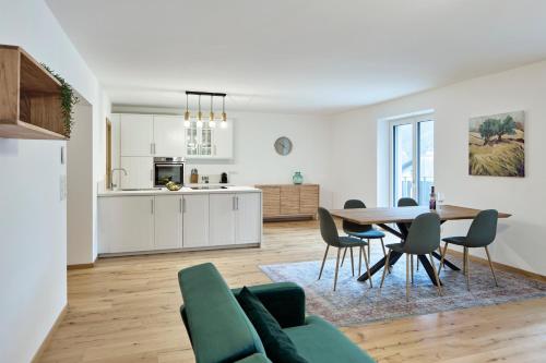 Kuchyň nebo kuchyňský kout v ubytování Große Wohnung in Schlanders
