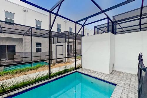 Spacious 5BR Home w Pool 15 Minutes to Disney photo 25