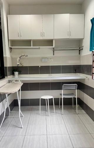 Nhà bếp/bếp nhỏ tại AZ Melaka Homestay, Islamic Homestay