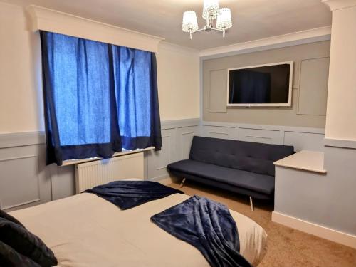 2 Bed Entire House London Zaftastic Stays Tooting photo 8