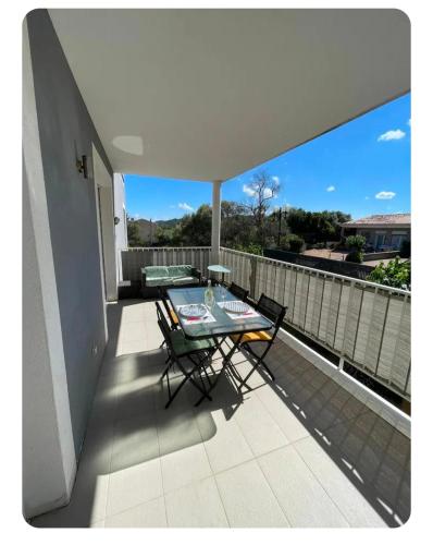 Studio Terrasse entre ville et port