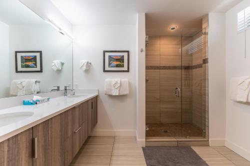 Ένα μπάνιο στο River West 714