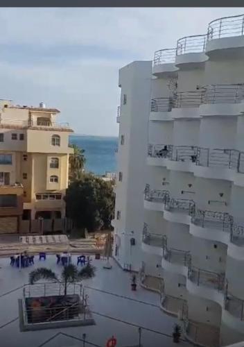 Diamond resort compound