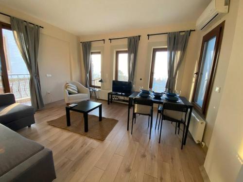 Un lugar para sentarse en Cozy Studio in Center of Izmir