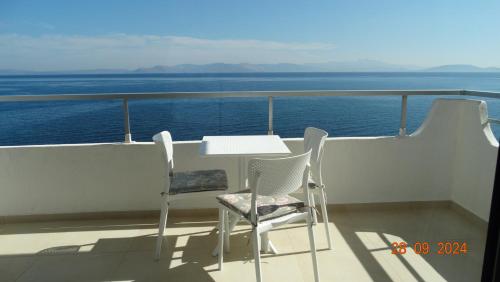 Fotografie z fotogalerie ubytování Endless Blue - Rafina Seaview Apartment v destinaci Rafina