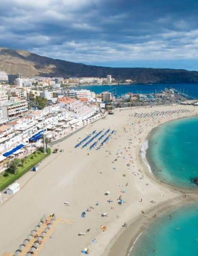 CORNELIAS HOME between LAS VISTAS & LOS CRISTIANOS BEACH