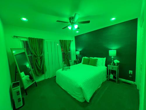 Fotografie z fotogalerie ubytování Chic 3 Bedroom house in Baltimore v destinaci Baltimore