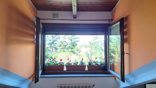 Galeriebild der Unterkunft CASA PAOLA - Stazione 400 Mt - free Wifi in Arcore