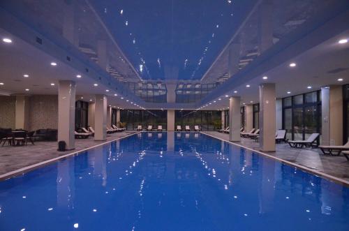 Бассейн в Eighty Eight Deluxe Hotel & Spa или поблизости