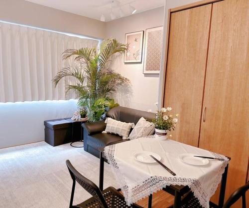 Nihonbashi Aparthotel -55 square meters! 2 bedrooms, accommodates 7 people