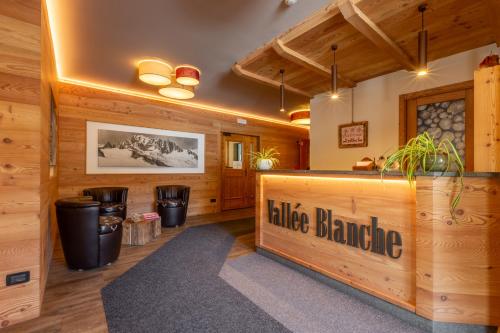 Hotel Vallée Blanche Courmayeur photo 2