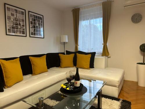 Χώρος καθιστικού στο Apartman Centar