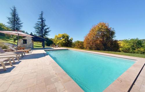 Awesome Home In Prayssas