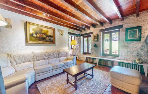 Photo de la galerie de l'établissement Awesome Home In Prayssas, à Prayssas