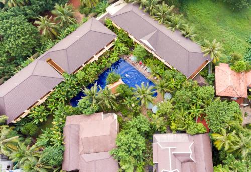 Κήπος έξω από το Le Jardin d'Angkor Hotel & Resort