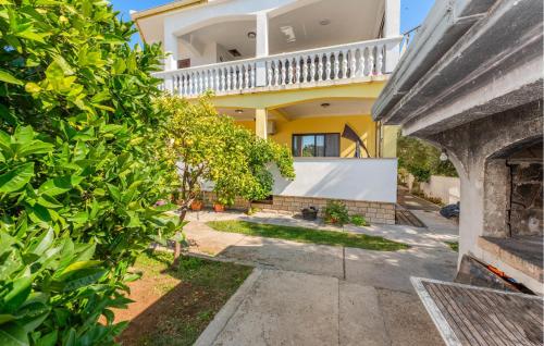 Nice Apartment In Bibinje With Wifi