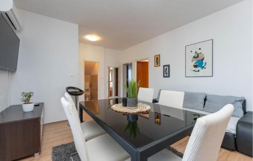 Nice Apartment In Bibinje With Wifi