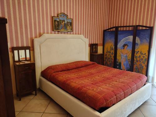Ένα ή περισσότερα κρεβάτια σε δωμάτιο στο Solimena House