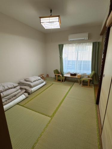 带露天浴缸全新双层别墅 3室2卫 四线电车 直达关西机场 15分钟至USj 心斋桥 难波 大阪城公园