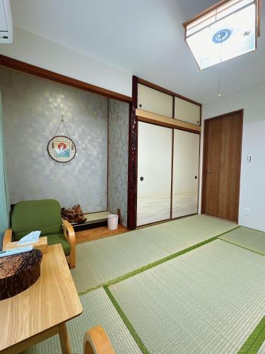 带露天浴缸全新双层别墅 3室2卫 四线电车 直达关西机场 15分钟至USj 心斋桥 难波 大阪城公园