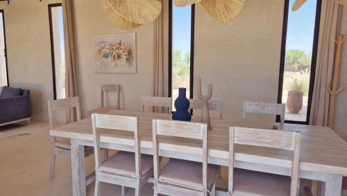 Lalla Essaouira, Villa Najma avec piscine pour 15 personnesにあるシーティングエリア