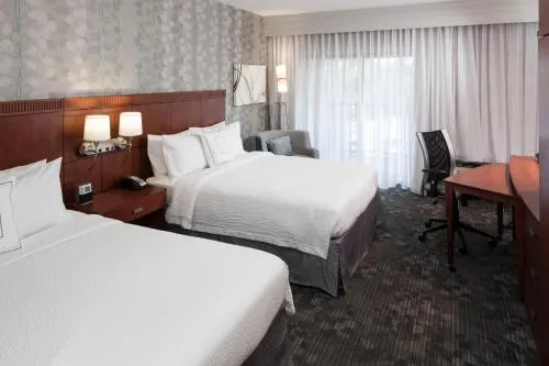 Courtyard by Marriott Miami at Dolphin Mall photo 11