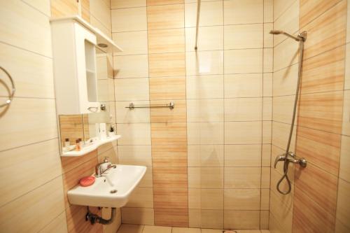 Ένα μπάνιο στο Apartmani Centar Kumanovo