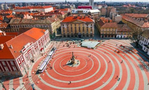 an aerial view of a large plaza in a city at Central Terrace Escape with Jacuzzi in Timişoara