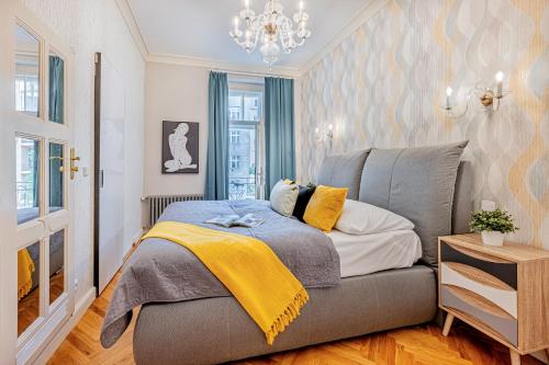 Prague Days - Apartment with 2 Bedrooms and 2 Balconies in Vinohrady