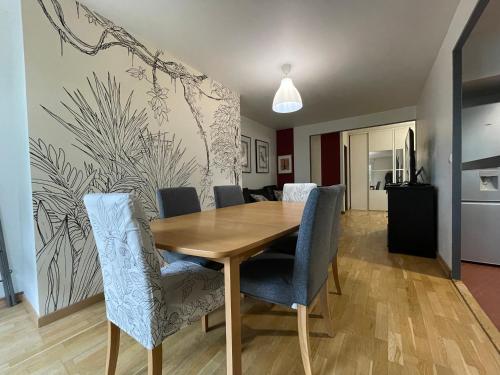 Photo de la galerie de l'établissement Les Millepertuis, aux Ulis