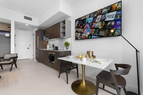 PH 49 Floor Luxury Studio w Free Parking photo 19