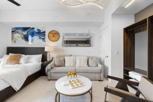 PH 49 Floor Luxury Studio w Free Parking photo 18