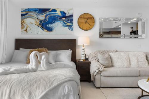 PH 49 Floor Luxury Studio w Free Parking photo 13