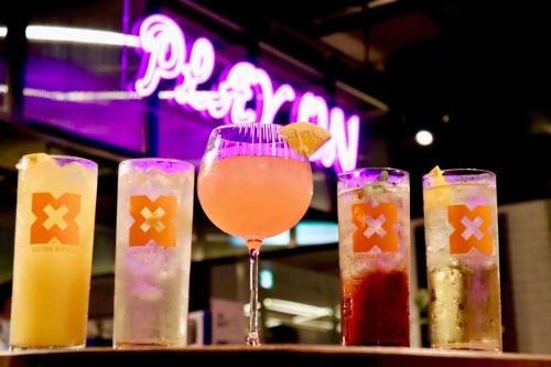 Minuman di MOXY Tokyo Kinshicho