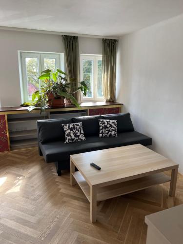Foto Lifestyle Wohnung mit Terrasse und Garten 1