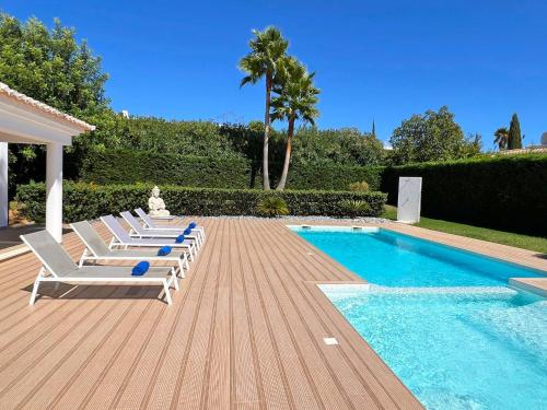 Stunning 4-Bedroom Villa With Pool - Perfect For Families