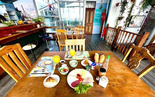 Mad på hotellet eller i nærheden