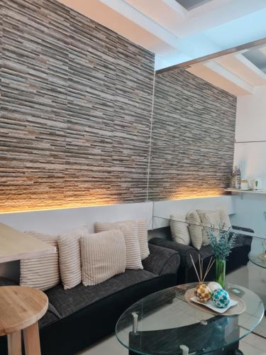 Grass Residences by Reese T13310BA