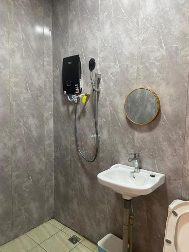 Ванная комната в Gayang Friendly Water House Homestay