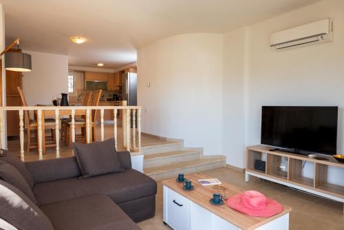 Ormos Sea View Apartment