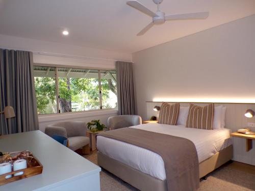 Una cama o camas en una habitación de Lismore Gateway Motel