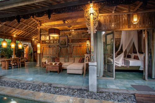 Πισίνα στο ή κοντά στο Aryaswara Villa Ubud