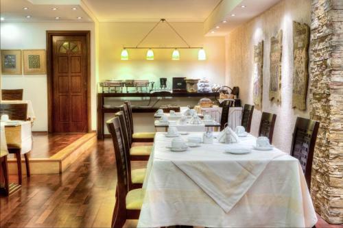 Posezení v ubytování Nicola Hotel