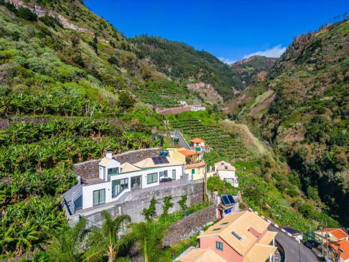 Stunning view set in nature - Recanto of the sea