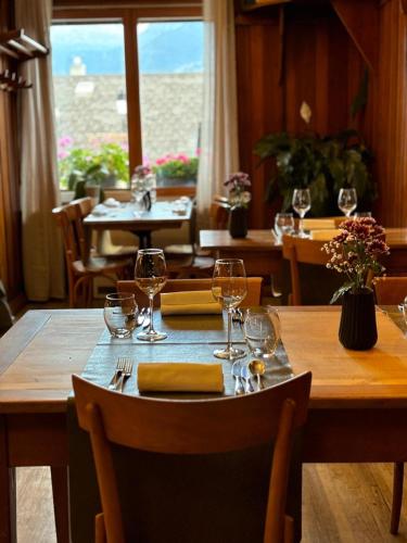 Fotografie z fotogalerie ubytování Restaurant et Chambres d'Hôtes Le Chermignon v destinaci Chermignon-dʼen Haut