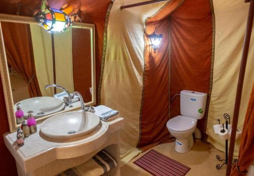 Koupelna v ubytování Royal Sands Camp